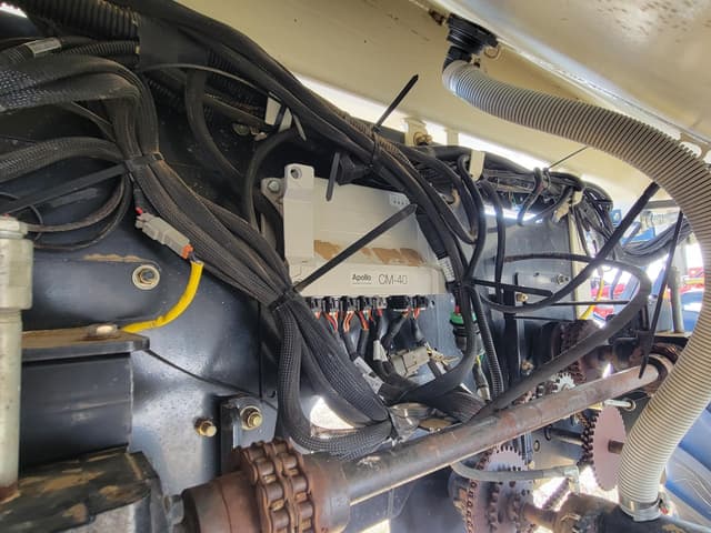 Image of Bourgault 6550ST equipment image 4