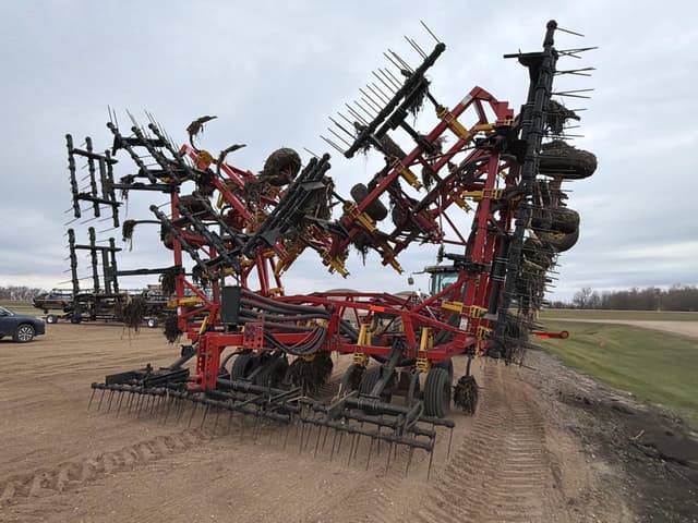Image of Bourgault 9400 equipment image 4