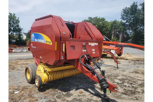 Image of New Holland BR7060 Silage Special equipment image 3
