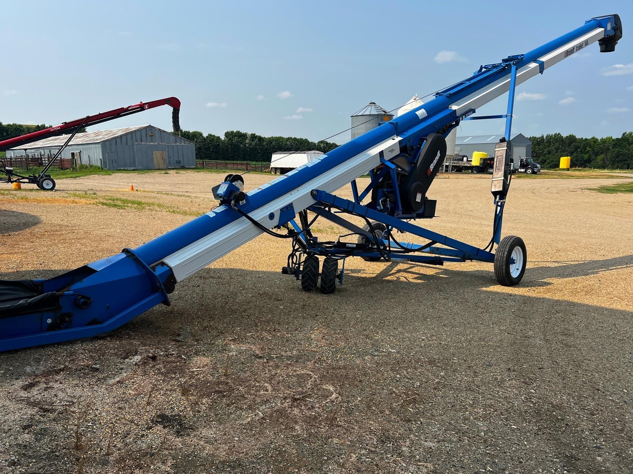 2014 Brandt 1545 Equipment Image0