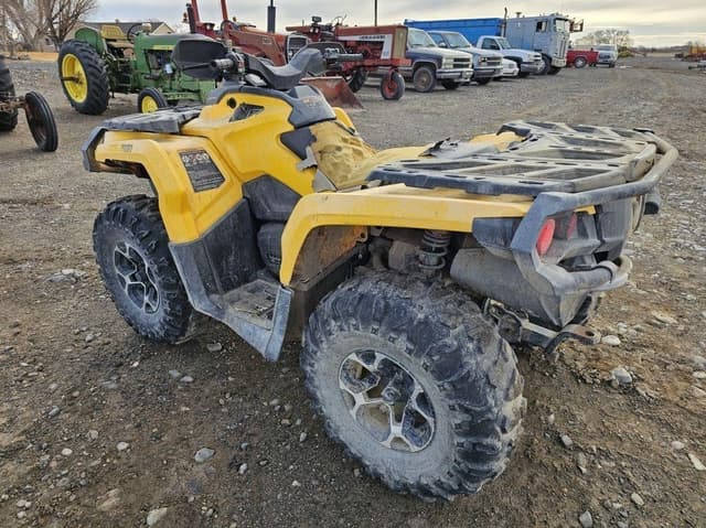 Image of Can-Am Commander XT  equipment image 1