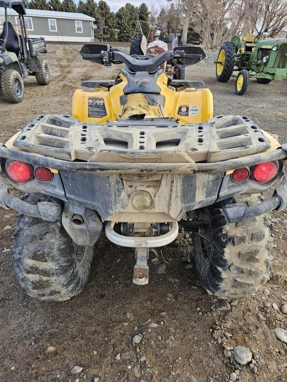 Image of Can-Am Commander XT  equipment image 2