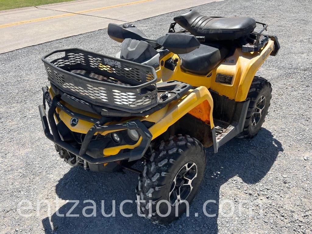 2014 Can-Am Outlander Equipment Image0