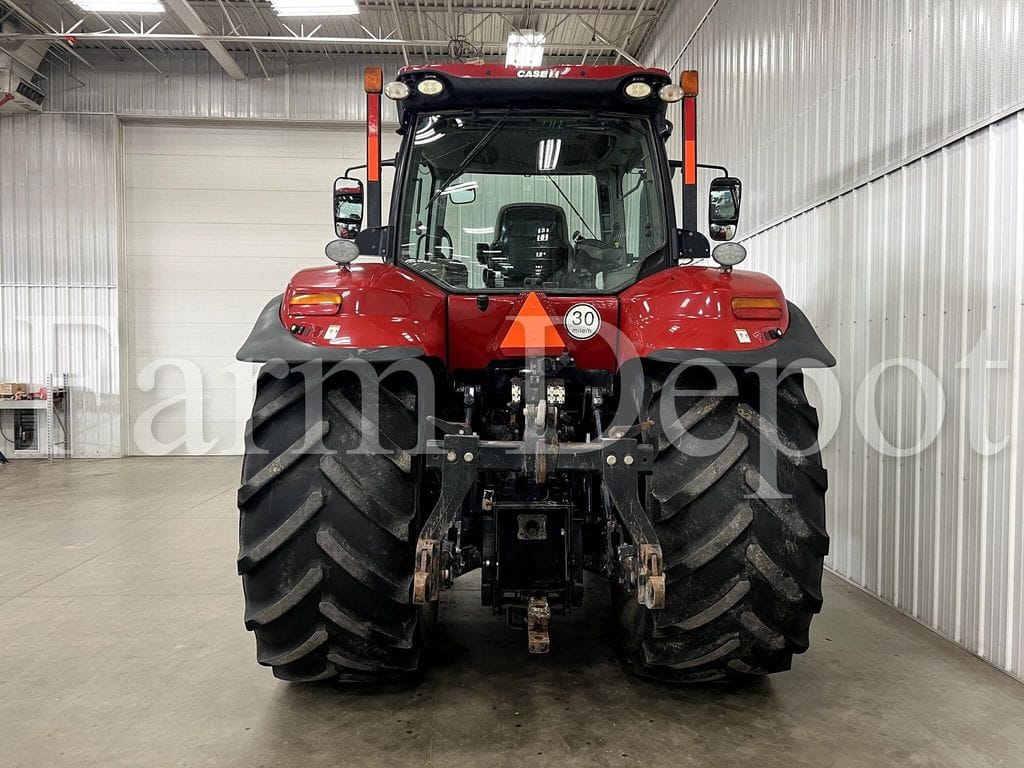 2014 Case IH Magnum 180 Equipment Image0