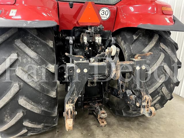 Image of Case IH Magnum 180 equipment image 4