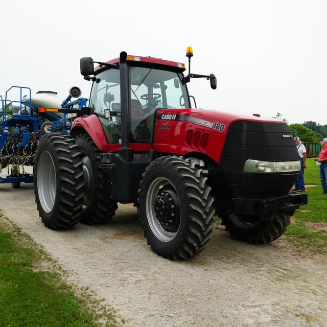 Image of Case IH Magnum 180 equipment image 3