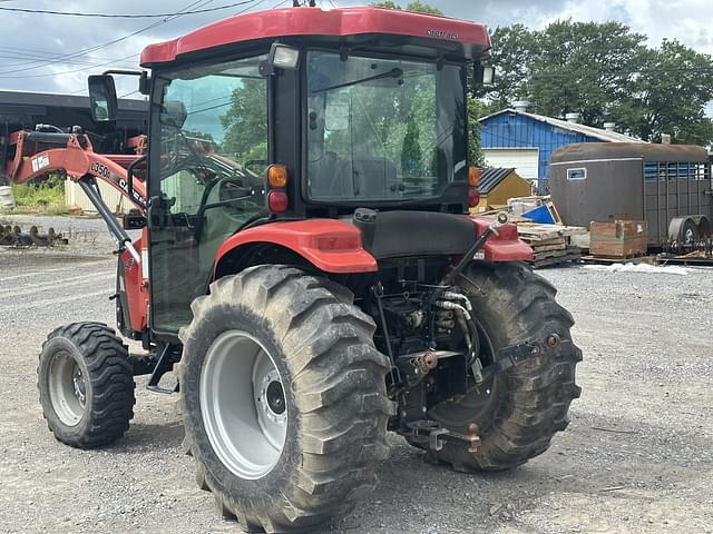 Image of Case IH Farmall 50B equipment image 1