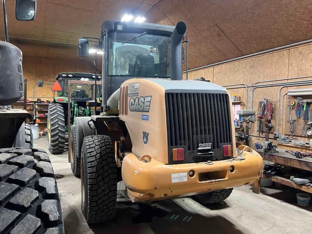 Image of Case 521F equipment image 4