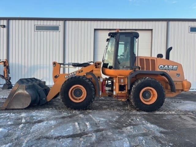 Image of Case 621F XR equipment image 3