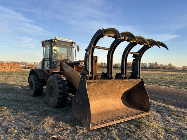 Image of Case 721F equipment image 2