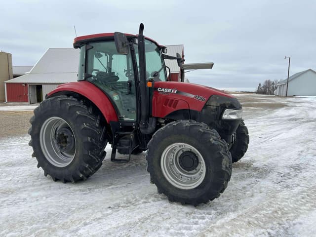 Image of Case IH Farmall 115U equipment image 3