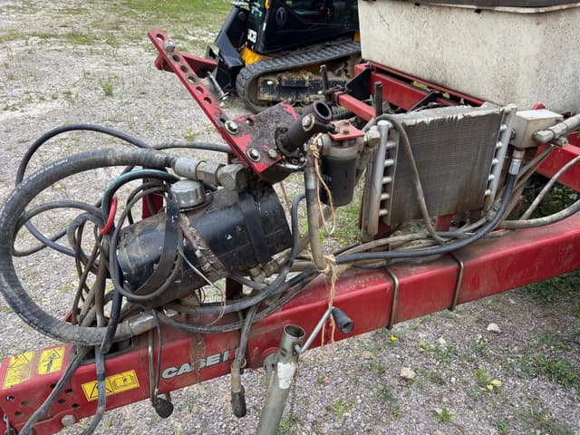Image of Case IH 1225 equipment image 4