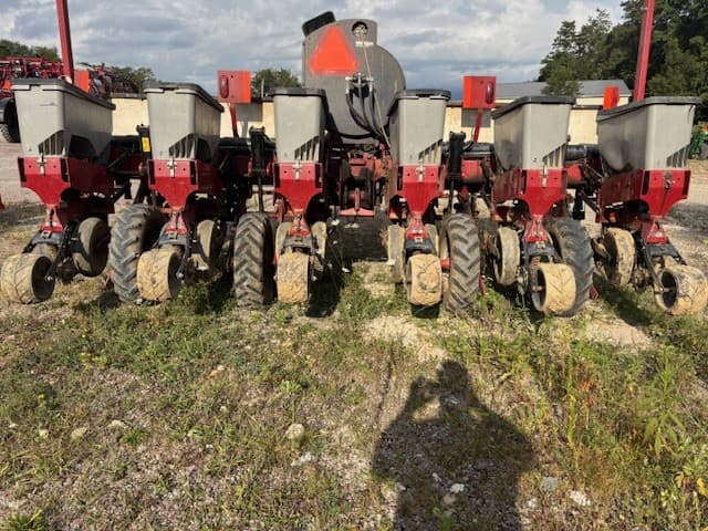 Image of Case IH 1225 equipment image 1