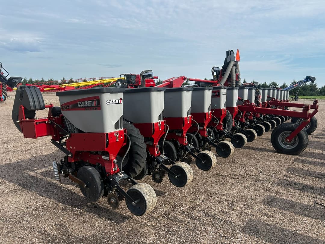 Image of Case IH Early Riser 1235 Image 0