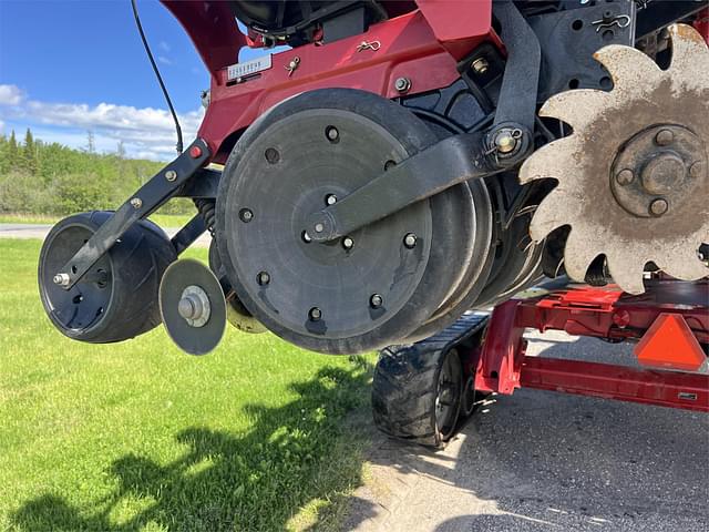 Image of Case IH 1245 equipment image 3