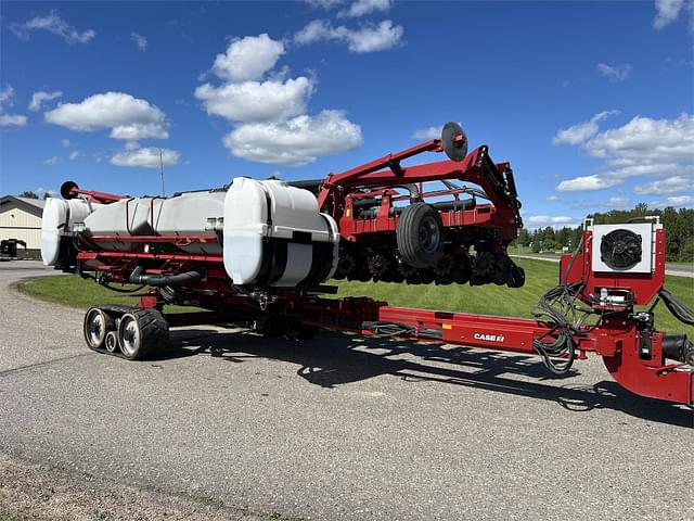 Image of Case IH 1245 equipment image 1