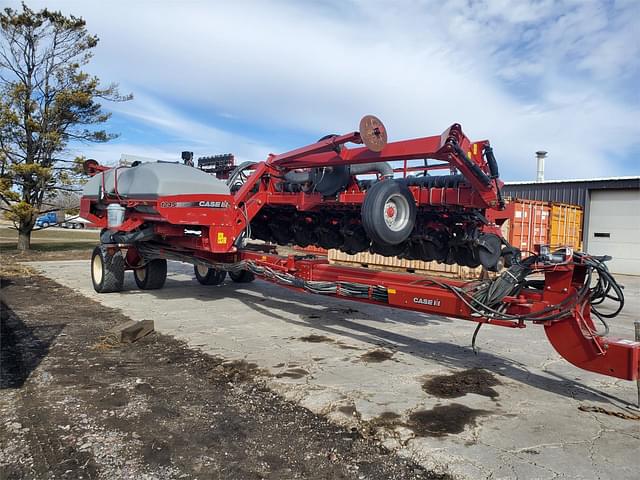 Image of Case IH 1245 equipment image 4