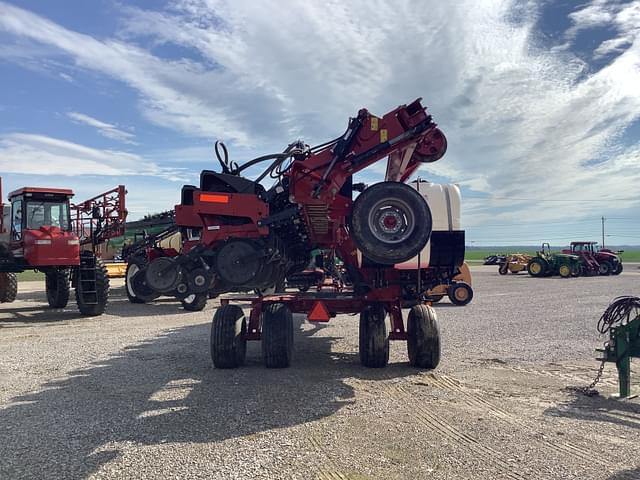 Image of Case IH 1245 equipment image 3