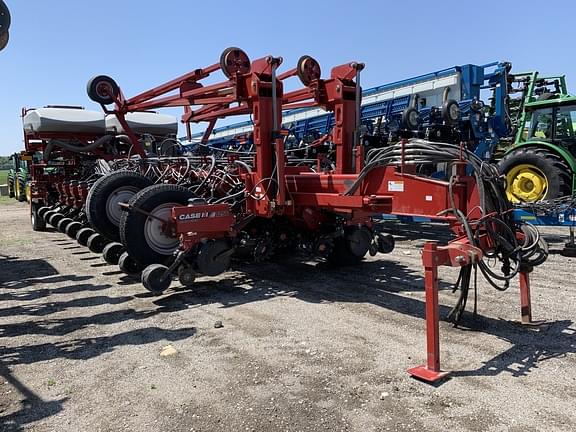 Image of Case IH 1250 equipment image 1