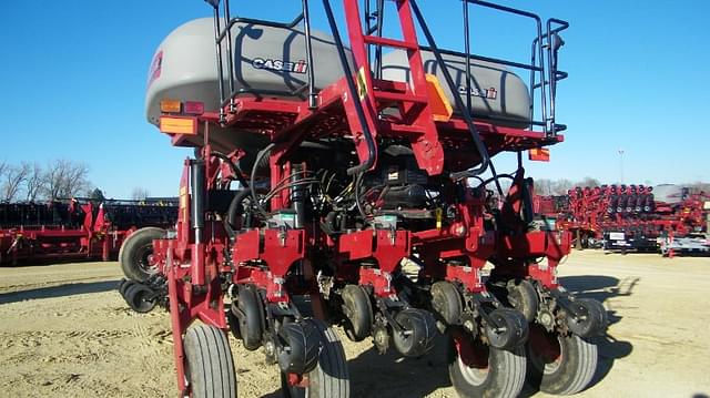 Image of Case IH 1255 equipment image 2