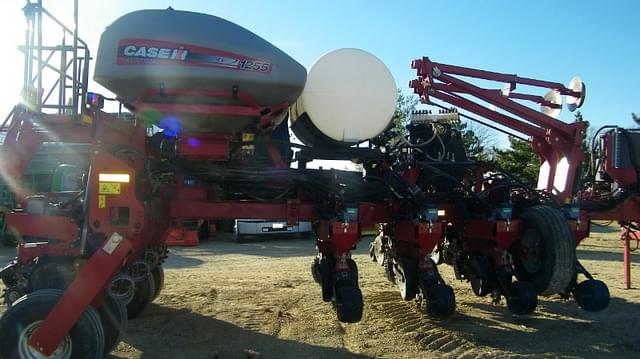 Image of Case IH 1255 equipment image 4