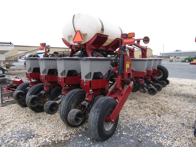 Image of Case IH 1255 equipment image 4
