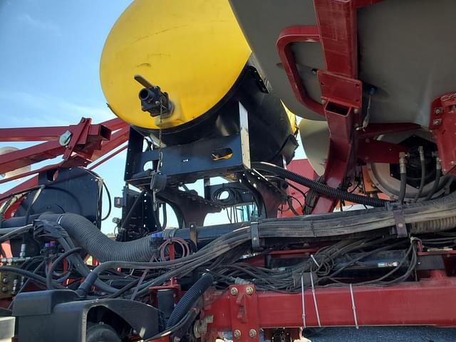 Image of Case IH 1255 equipment image 2