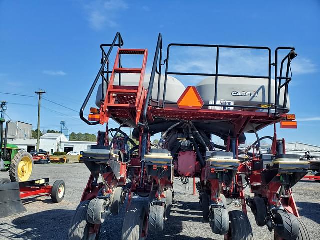 Image of Case IH 1255 equipment image 3