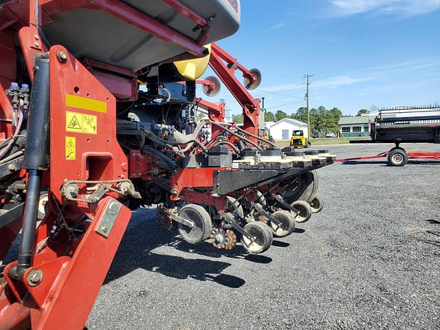 Image of Case IH 1255 equipment image 4