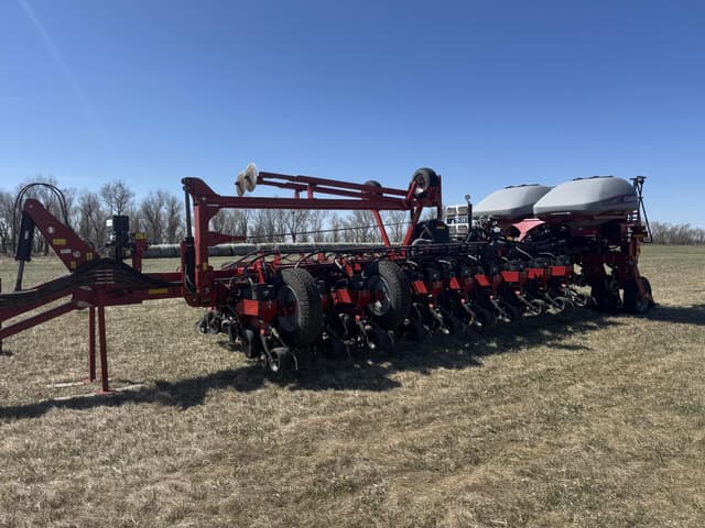 Image of Case IH 1255 equipment image 3