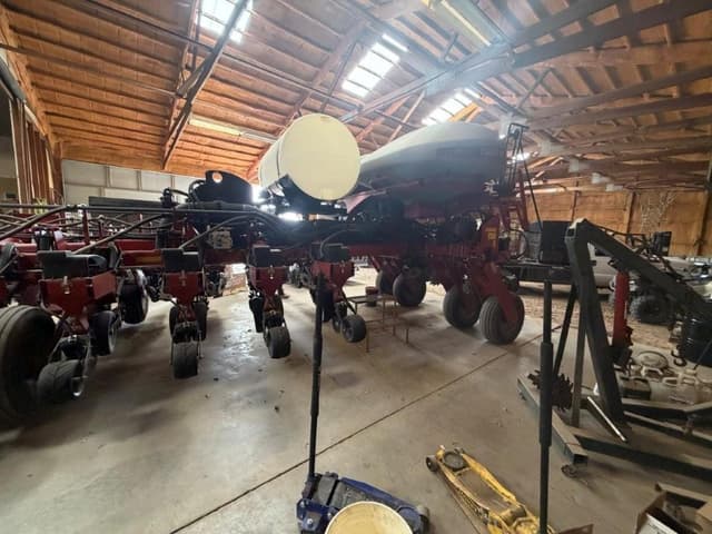 Image of Case IH 1255 equipment image 2