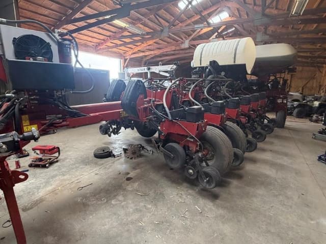Image of Case IH 1255 equipment image 1