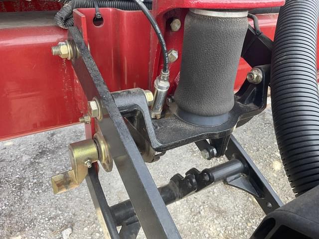 Image of Case IH 1255 equipment image 4