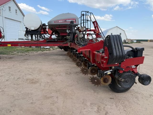Image of Case IH 1255 equipment image 1