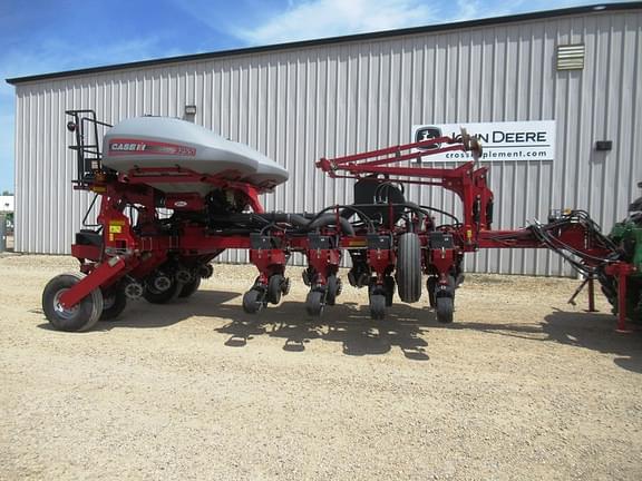 Image of Case IH 1255 Primary image