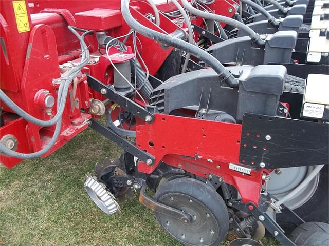 Image of Case IH 1255 equipment image 2