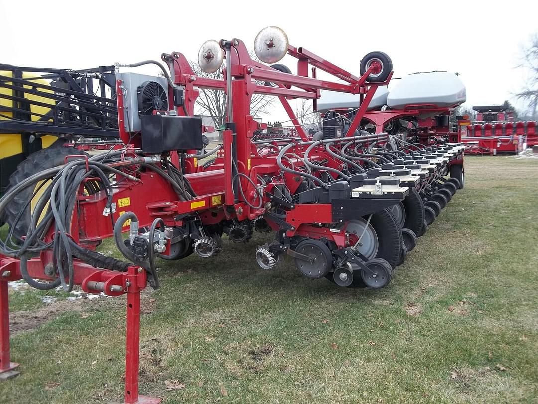 Image of Case IH 1255 Primary image