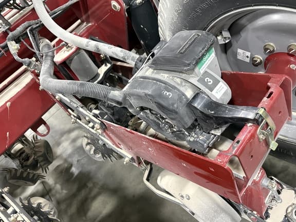 Image of Case IH 1255 equipment image 4
