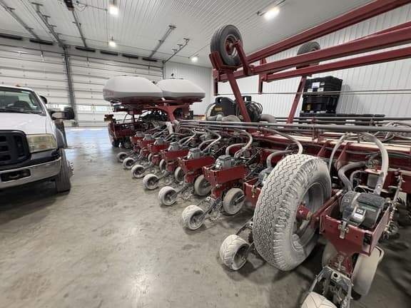 Image of Case IH 1255 equipment image 1