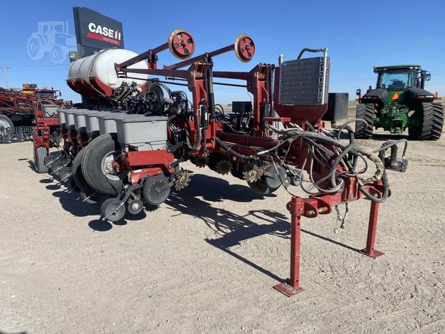 Image of Case IH 1255 equipment image 2