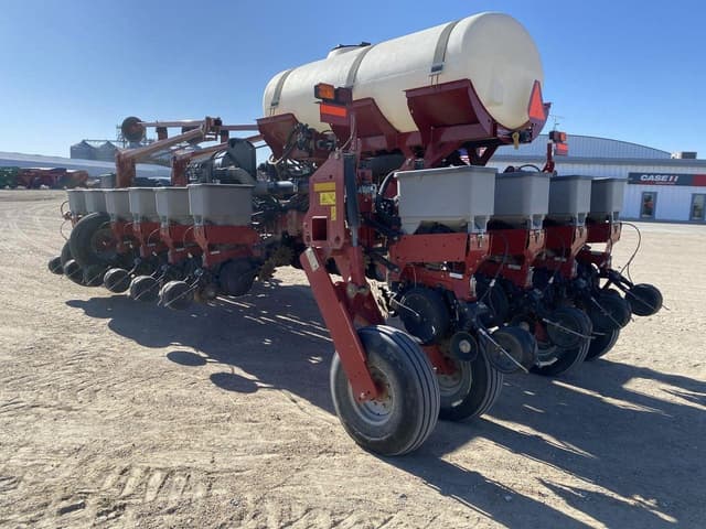 Image of Case IH 1255 equipment image 4