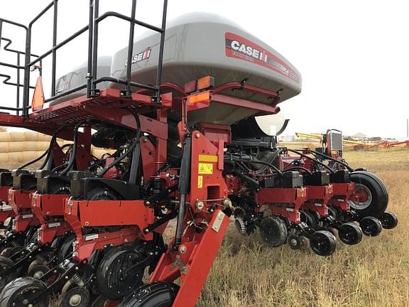 Image of Case IH 1255 equipment image 3