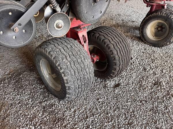 Image of Case IH 1265 equipment image 4
