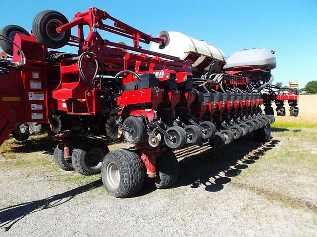 Image of Case IH 1265 equipment image 2