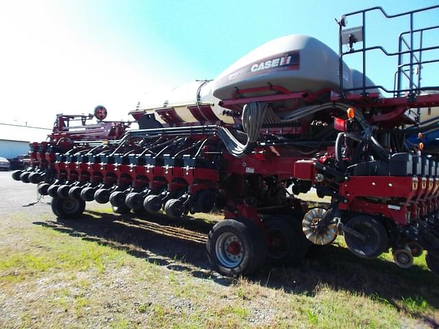 Image of Case IH 1265 equipment image 4