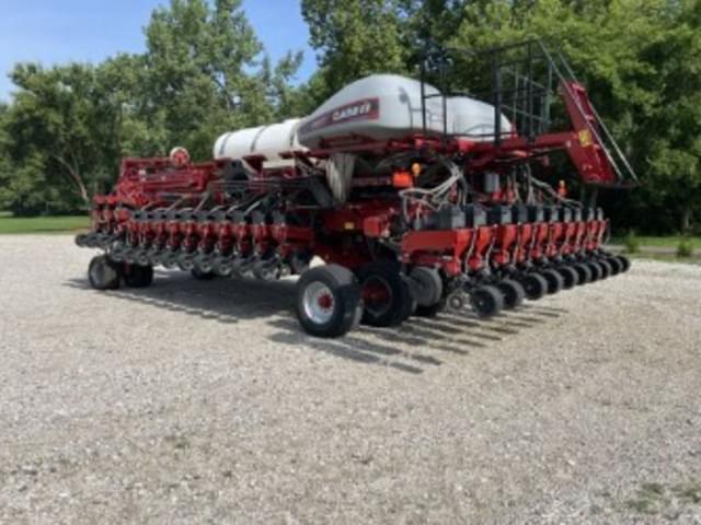 Image of Case IH 1265 equipment image 2