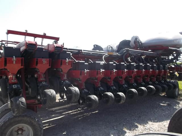 Image of Case IH 1265 equipment image 1