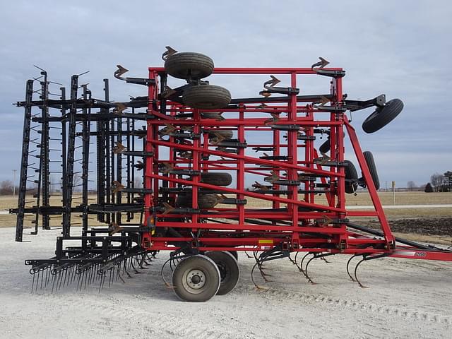 Image of Case IH Tigermate 200 equipment image 3