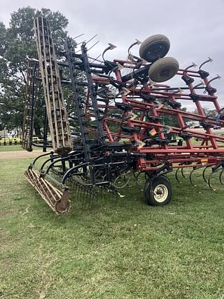 Image of Case IH Tigermate 200 equipment image 2