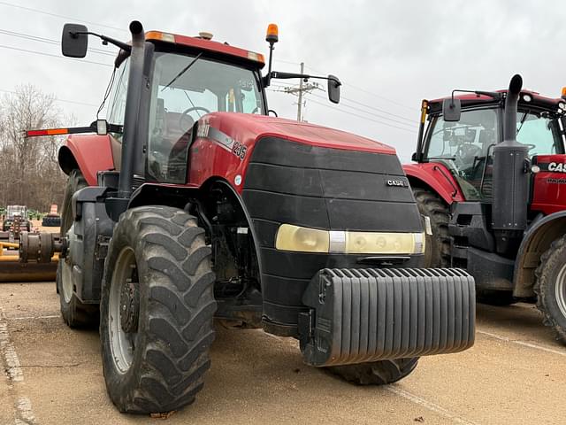 Image of Case IH Magnum 235 equipment image 2